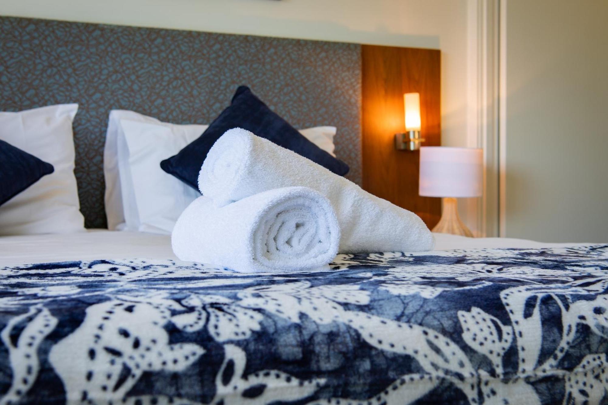 Airlie Summit Apartments Airlie Beach Esterno foto