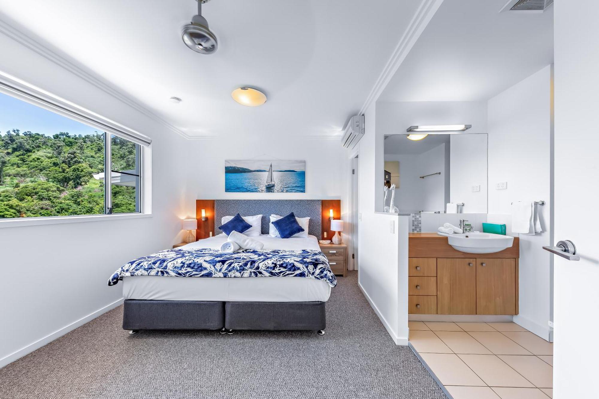 Airlie Summit Apartments Airlie Beach Esterno foto