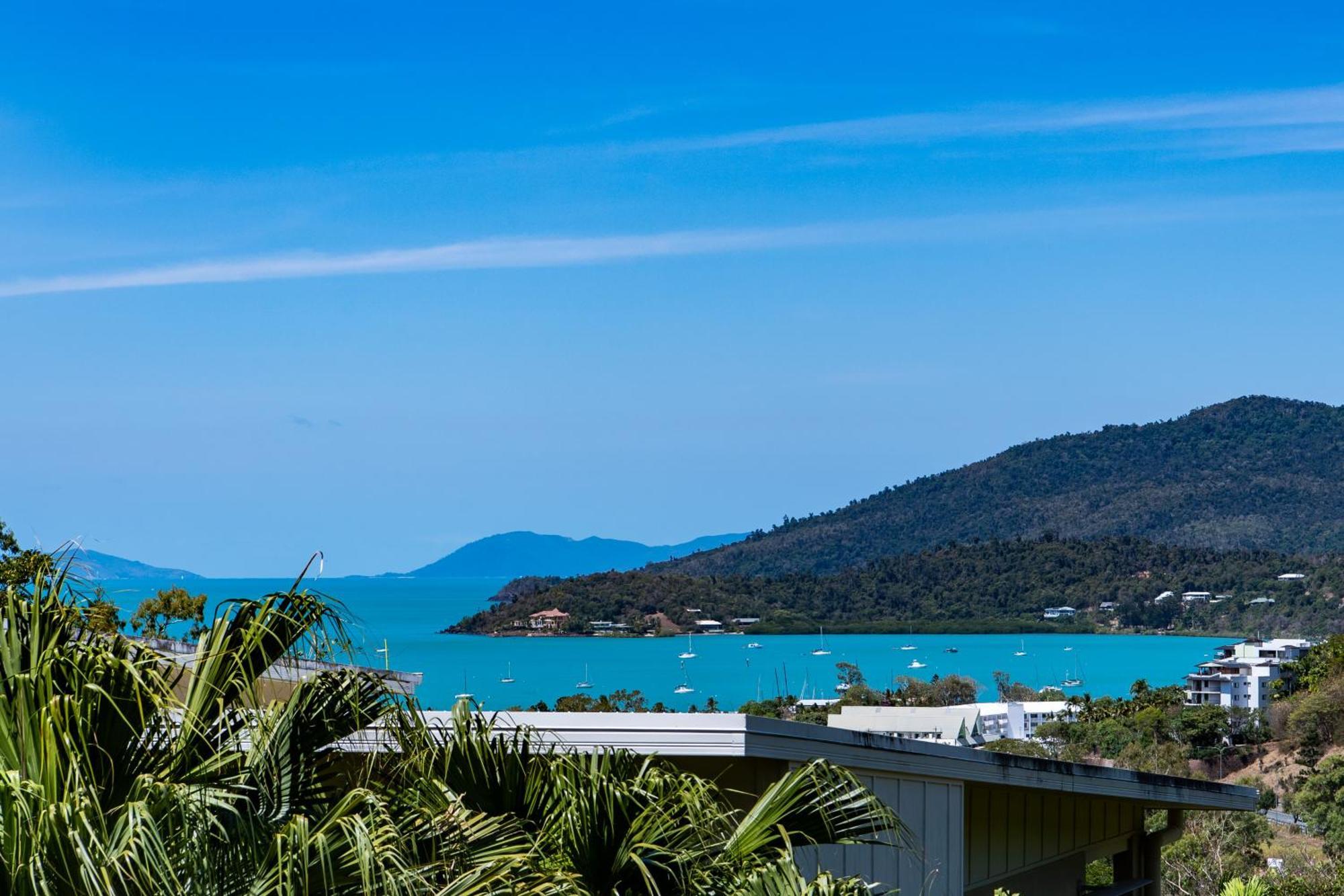 Airlie Summit Apartments Airlie Beach Esterno foto