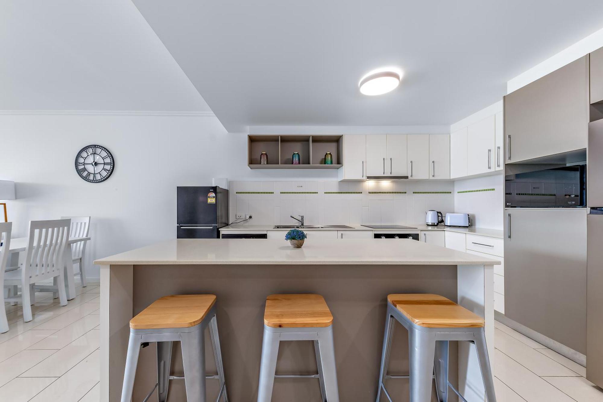 Airlie Summit Apartments Airlie Beach Esterno foto