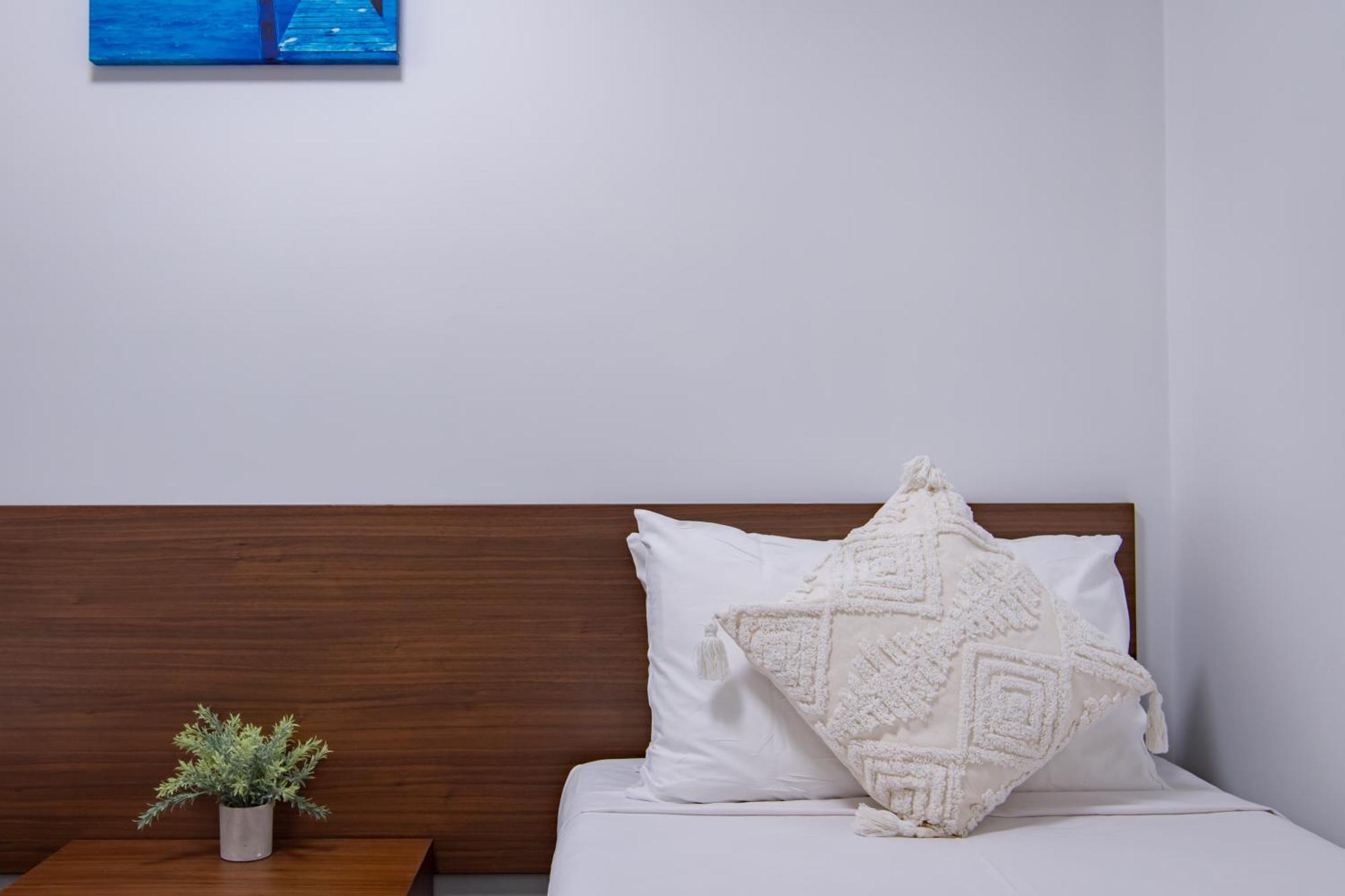 Airlie Summit Apartments Airlie Beach Esterno foto